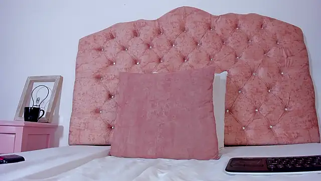 PriscilaCooper_ webcam