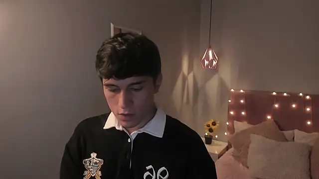 ryan_valentino webcam