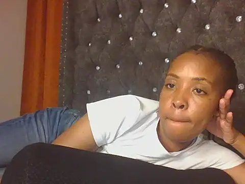 sexxy_ebony_red webcam