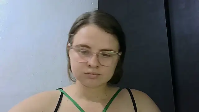HellenMiyer1111 webcam
