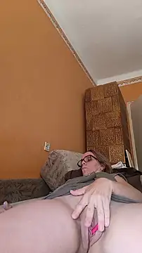 Dettybitch40 webcam