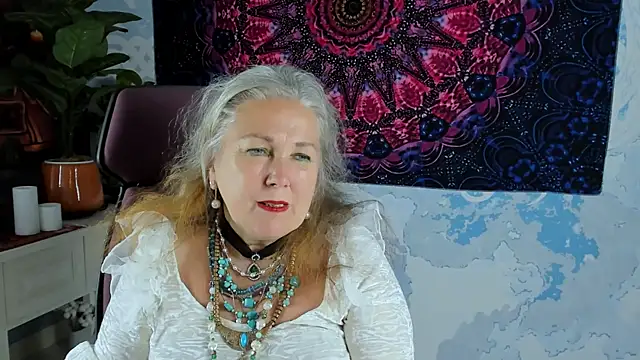 LilaMaharani webcam