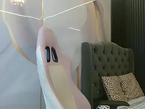 naomis_36 webcam