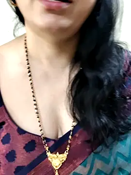 Yazhini-Cam webcam