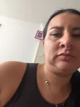 Abril_Luv webcam