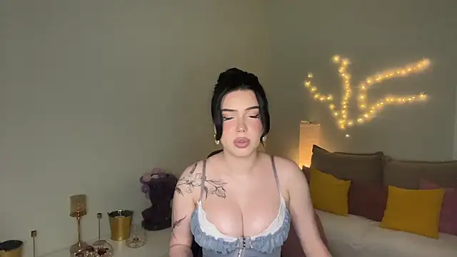 mistress_of_hearts webcam