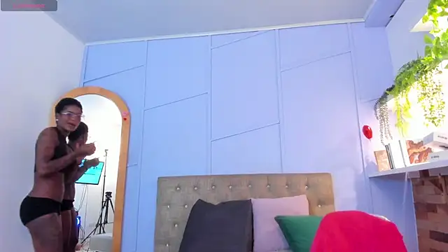 amber-hill live cam on StripChat