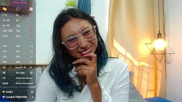 Violet_2003 webcam
