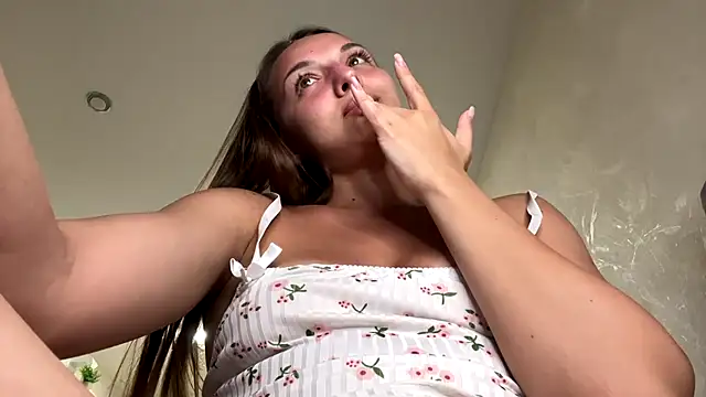 elis_secret webcam