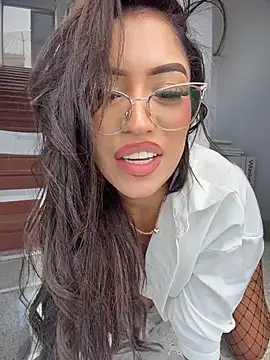 MystiqueXXX webcam