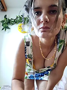 Nika_aa webcam