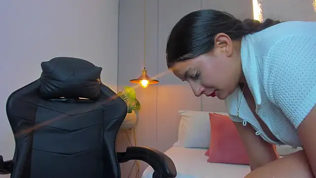 kira_relish webcam