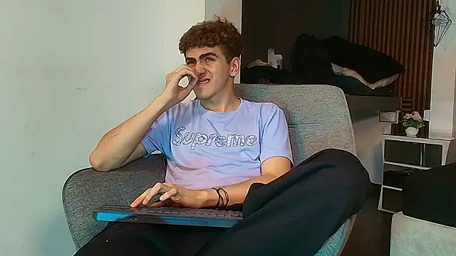 Tyler_Mcrey webcam
