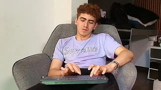 Tyler_Mcrey webcam
