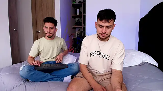 Two_sinzXX webcam