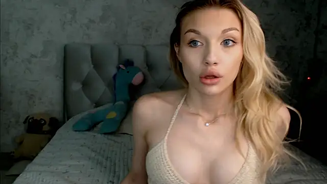 Ella_Milla webcam