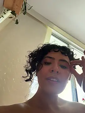 SugarTroubl33 webcam
