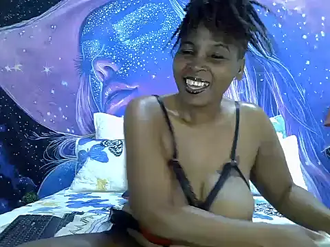 BlackBeautyJuXx webcam