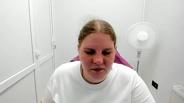 Bella_shyy_ webcam