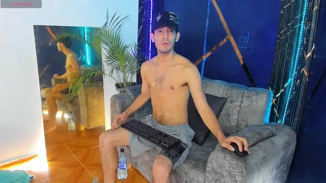 sexy_hairy1 webcam
