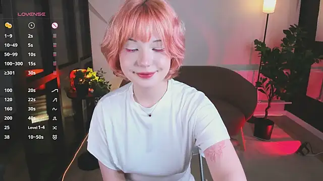 MiaDreamLuna__ webcam
