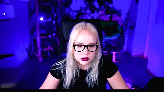 stellawatts webcam