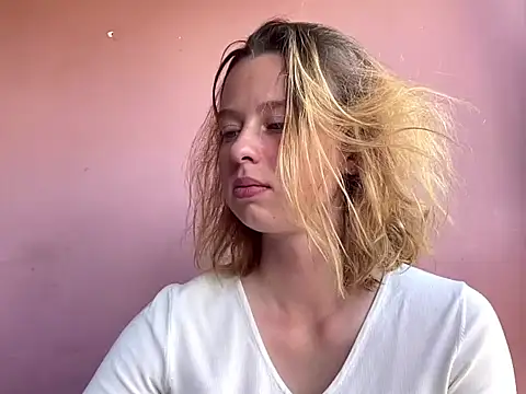 BettyFlirty webcam