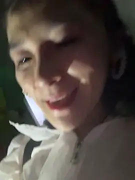 yinyin326 live sex cam