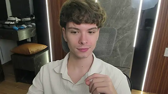 calvin_love_you webcam