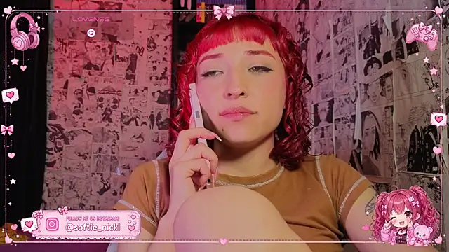 NickiYoung webcam