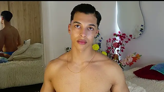 Troye_Williams webcam