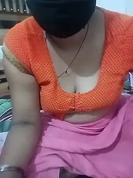 Menka_cut34 webcam