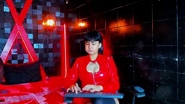 VioletFaith webcam