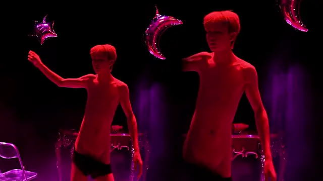HOT-001 Live Web Cam Show