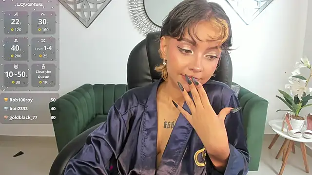 Honeyy_Taylor webcam