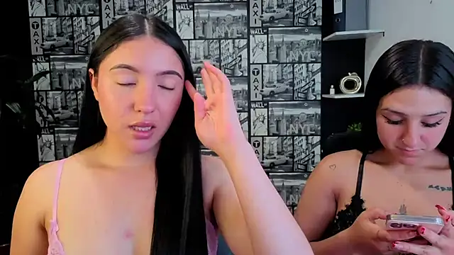 Isa_And_Natasha webcam