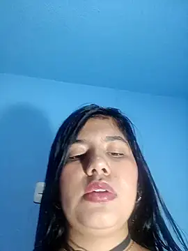 Noa_Phone live cam on StripChat