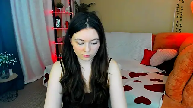 AlluringLookk webcam