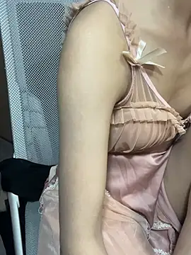 Mina048 webcam