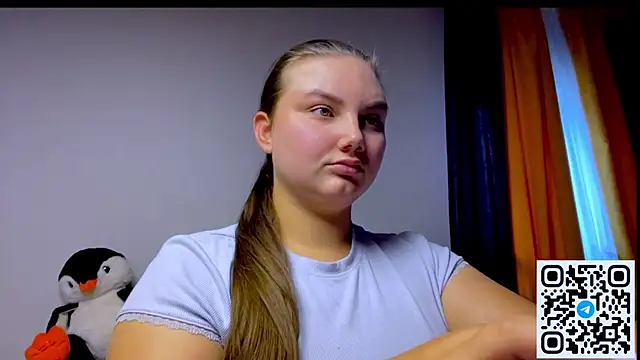 Dreamyblushfairy webcam