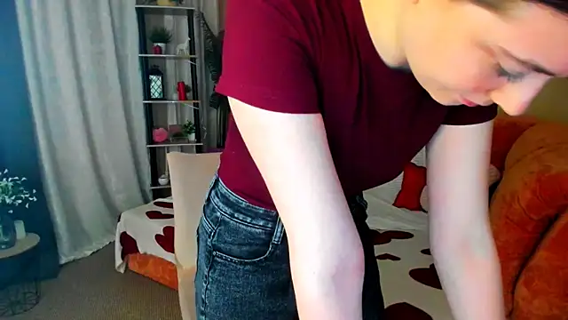 AlluringLookk webcam