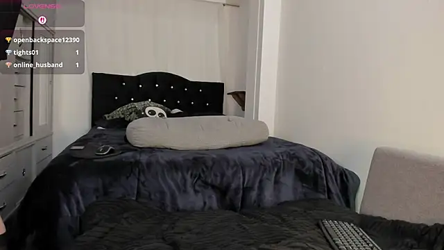 Amy_Aloqua webcam