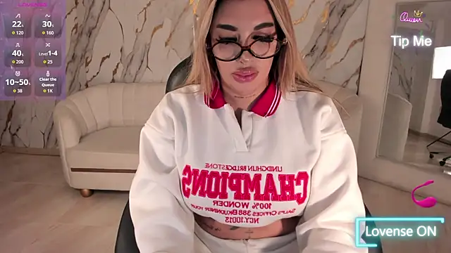 SophiePalmer live cam on StripChat