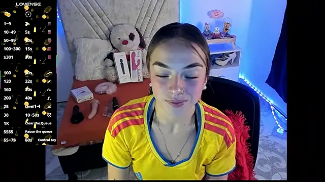 Mia_Victoria22 webcam