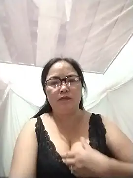 Naaya8109 webcam