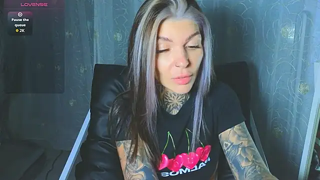 tattooedBabyy webcam