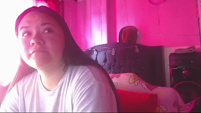 NikkiRous_ webcam