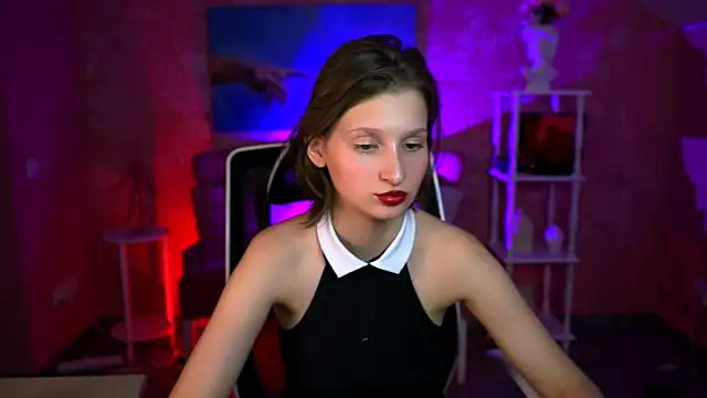 EllaHorton webcam