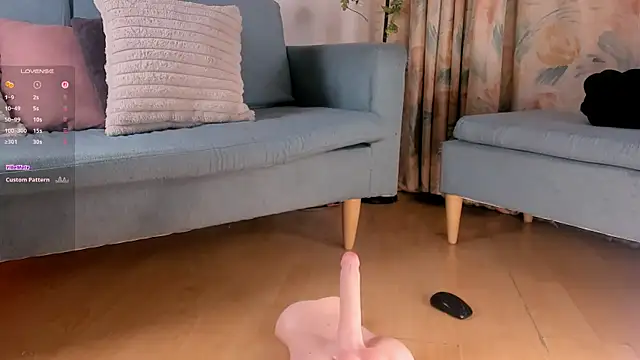 aisha_bx webcam