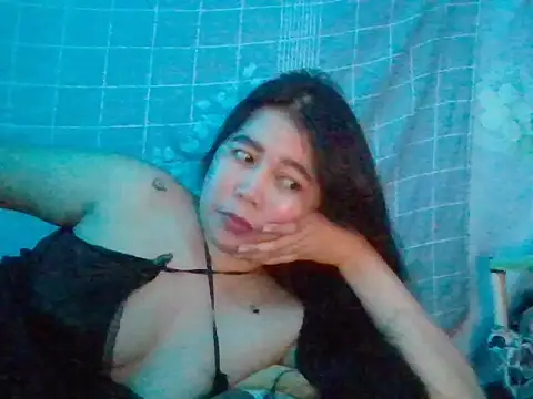 Asianhotskinny webcam